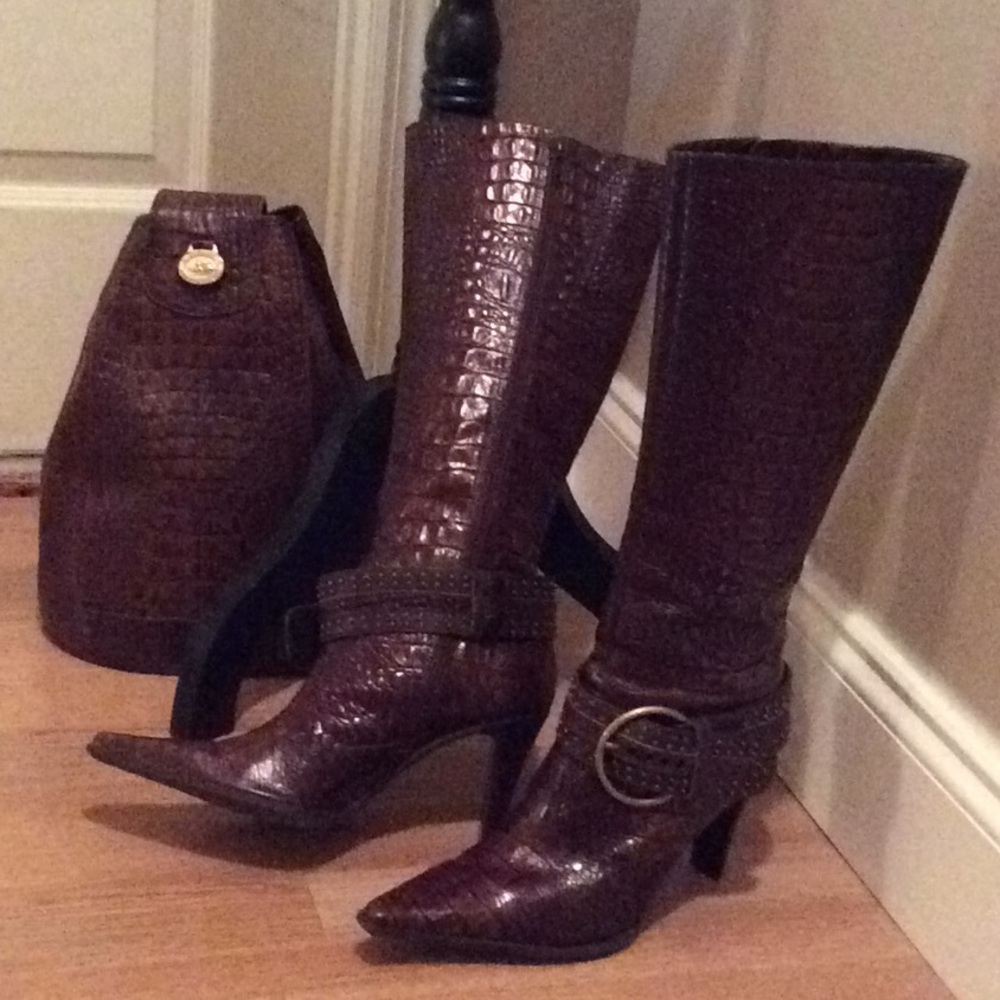 BEAUTIFUL BROWN CROC LEATHER GIANNI  BINA BOOTS